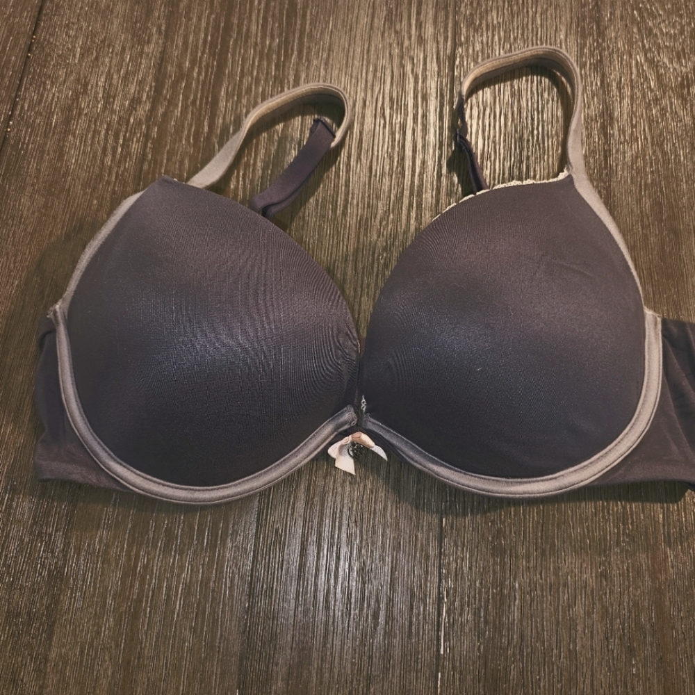 Victoria secret sz. 34D push up grey bra